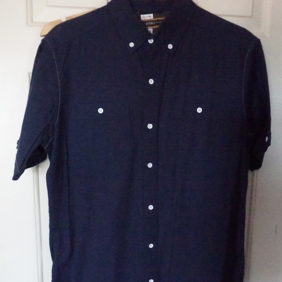 Short sleeve button up shirt - Picture 2 of 3